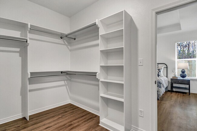 7941 Greenhill Dr, Tyler, TX 75703 - photo 5