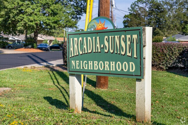 Arcadia Sunset in Hattiesburg, MS, is known for its beautiful views and serene atmosphere.