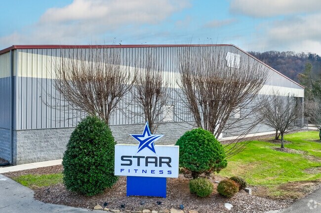 Star Fitness in Hunter offers a spacious gym for residents to stay active and healthy.