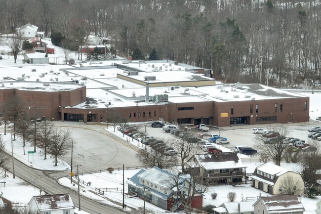 Karns City High School serves grades 7-12.