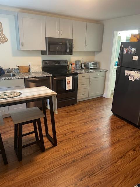 473 Cumberland Ave unit 1, Portland, ME 04101 - photo 1