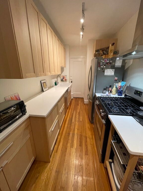 393 Broadway unit 20, Cambridge, MA 02139 - photo 5