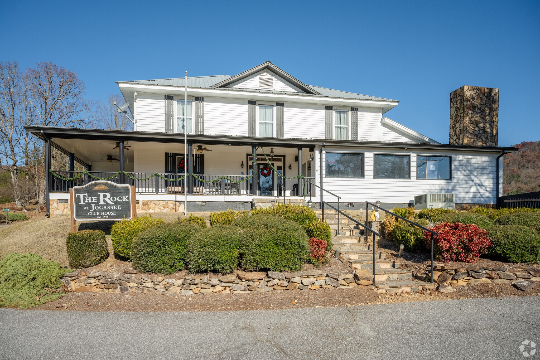People living in Holly Springs enjoy going to the famous Rock Grill & Bar.