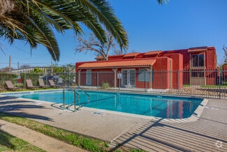 4322 Kostoryz Rd, Corpus Christi, TX 78415