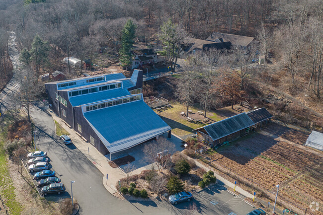 Discover Common Ground High School at 358 Springside Ave, New Haven, CT 06515.