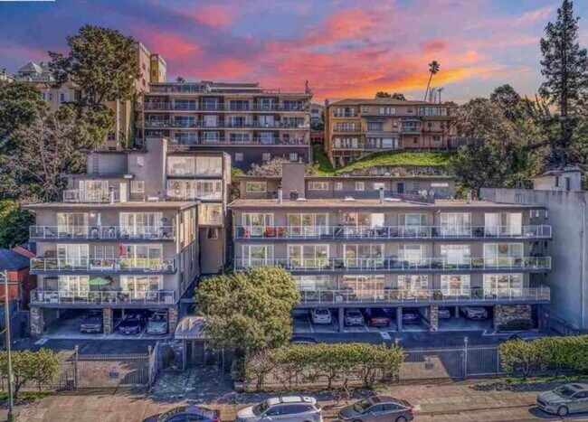 2316 Lakeshore Ave unit 10, Oakland, CA 94606 - photo 2