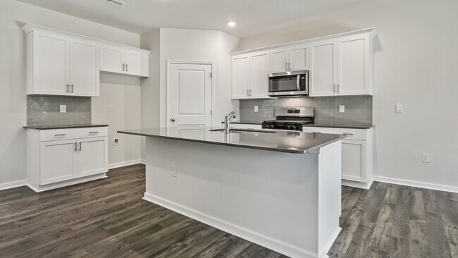 475 Swift Creek Farm Ln, Clayton, NC 27520 - photo 6