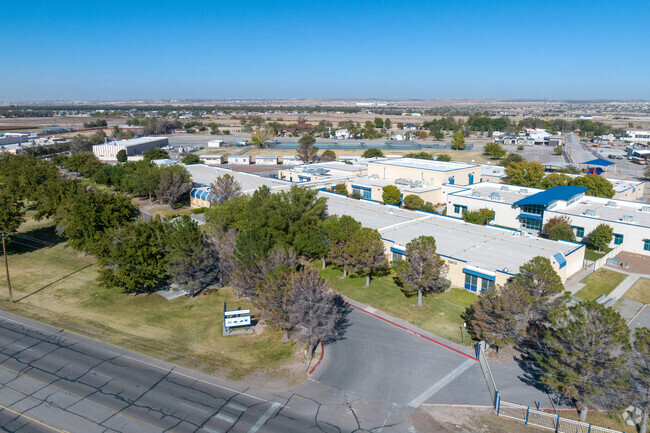 Surratt Elementary School embodies the school spirit and the pursuit of academic excellence.