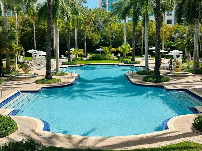 The Courts at South Beach unit 10018, Miami Beach, FL 33139 - photo 4