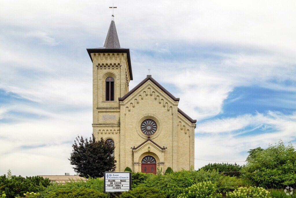 St. Louis School is a private school located in Caledonia.