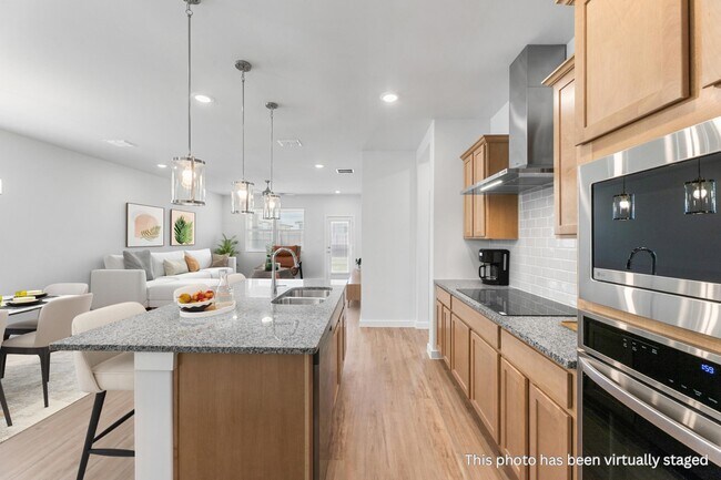 769 Whitman St, New Braunfels, TX 78130 - photo 5