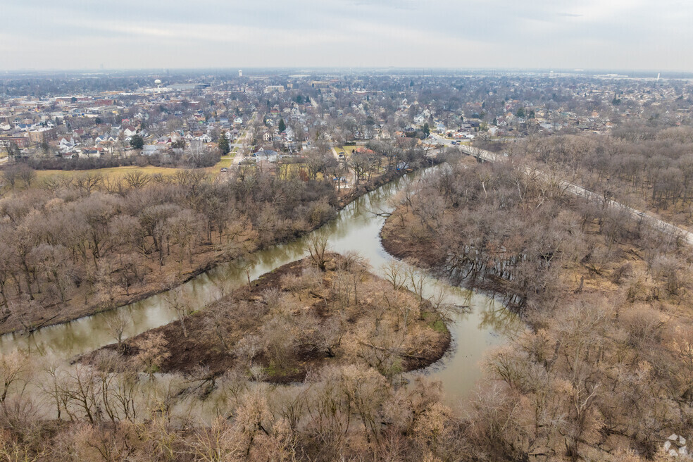 City_Maywood_1003746_P2_LC_021025