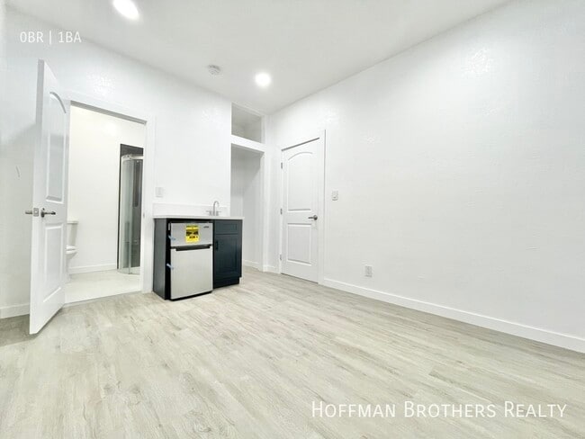 2826 Darwin Ave unit D, Los Angeles, CA 90031 - photo 2