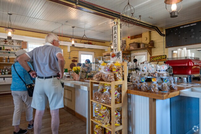 Find baked goodies at the Twofish Baking Co near The Sea Ranch neighborhood.