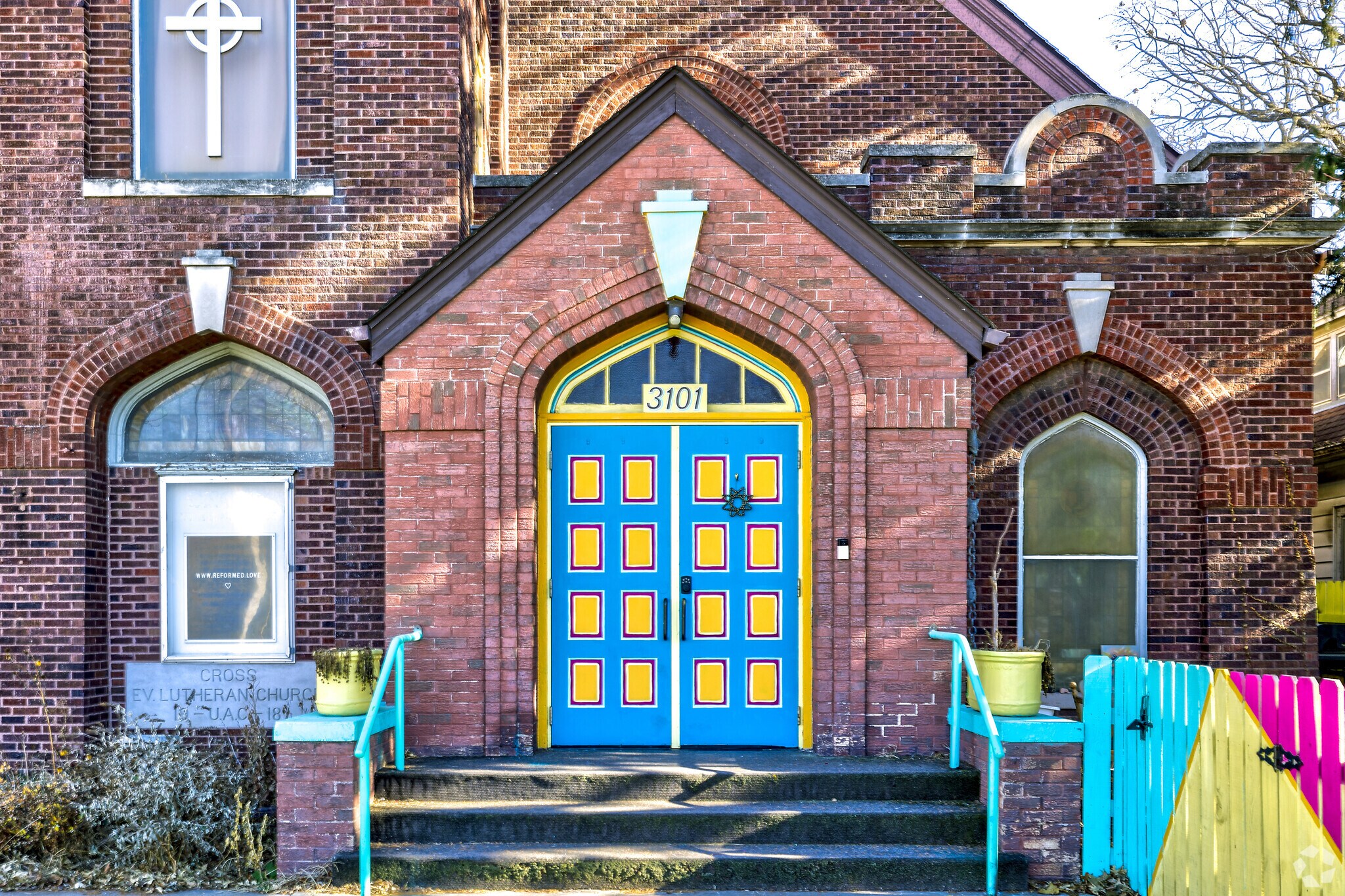 Reformed Art Space is a visual and performance studio and exhibition space in Vinton Street.