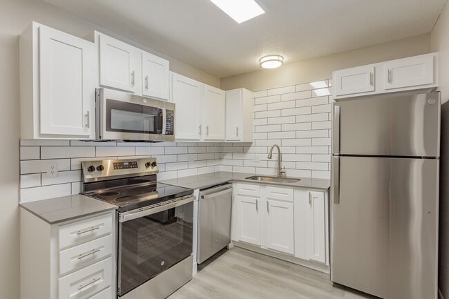 Compass Heights, Hixson, TN 37343 - photo 2