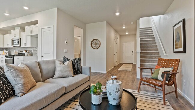 61172 Splendor Ln, Bend, OR 97702 - photo 5