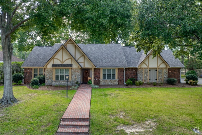 The Tudors in Jamestown-Lincoln offer charming, cozy living spaces in a quaint neighborhood.