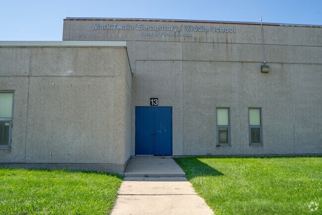 Welcome to Mark Twain Elementary-Middle School.