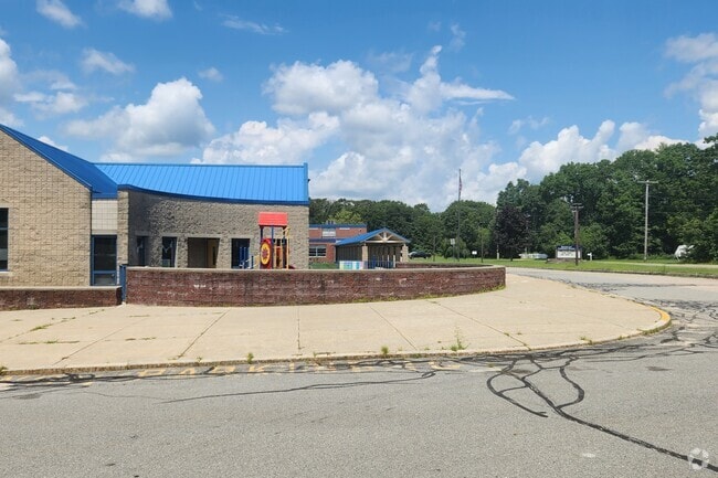 Berkley Community School is located in the Berkley Bridge Lower Berkley area of Massachusetts.