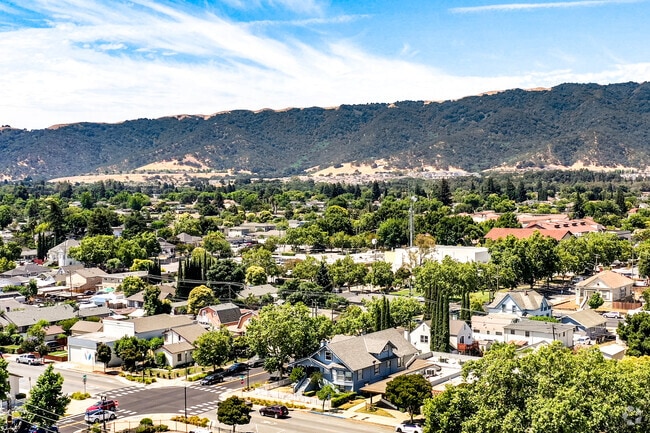 Discover Gilroy, the Garlic Capital of the World, with rich agricultural heritage.