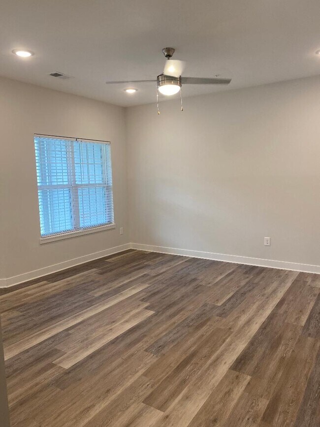 Peyton Place, Burlington, NC 27215 - photo 7