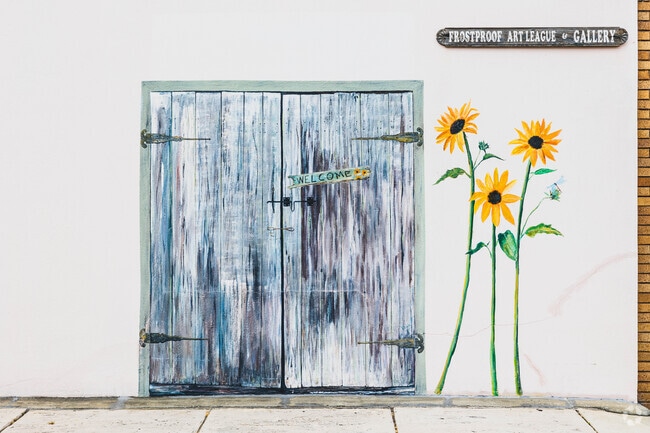 Artwork can be seen on the local businesses around Downtown Frostproof