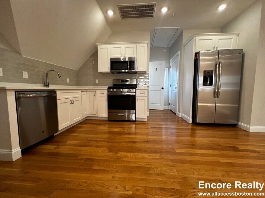 61 Gordon St unit 3, Allston, MA 02134 - photo 1