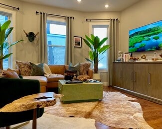 33 Condor St Unit 2, Boston, MA 02128