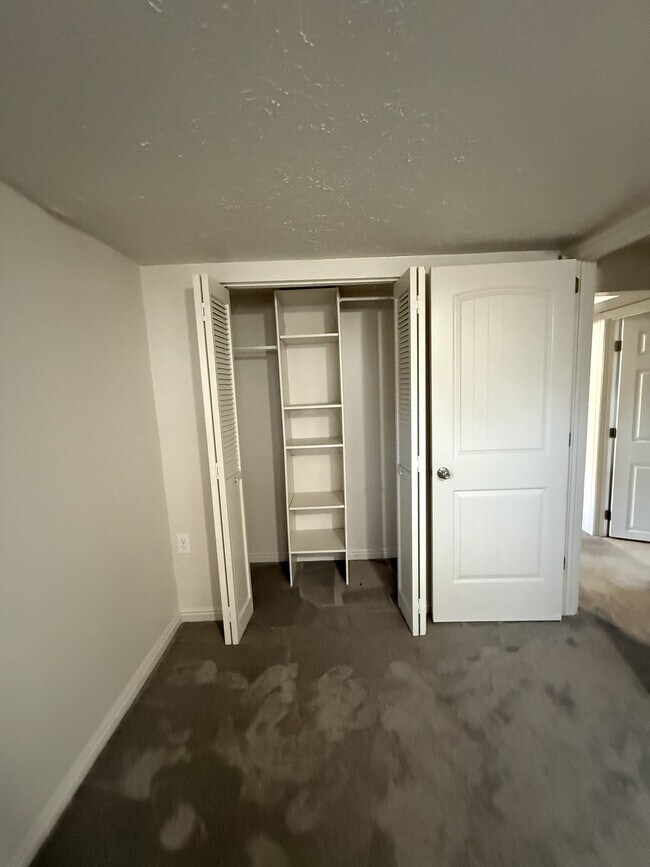 1105 W 10550 S unit Burr Basement, South Jordan, UT 84095 - photo 3