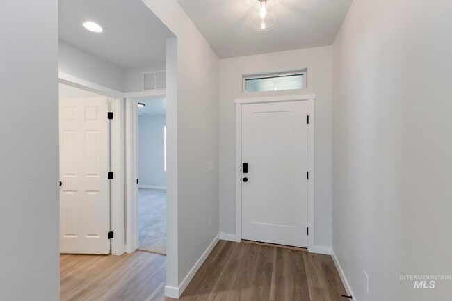 3768 E Jamestown Dr, Nampa, ID 83686 - photo 2