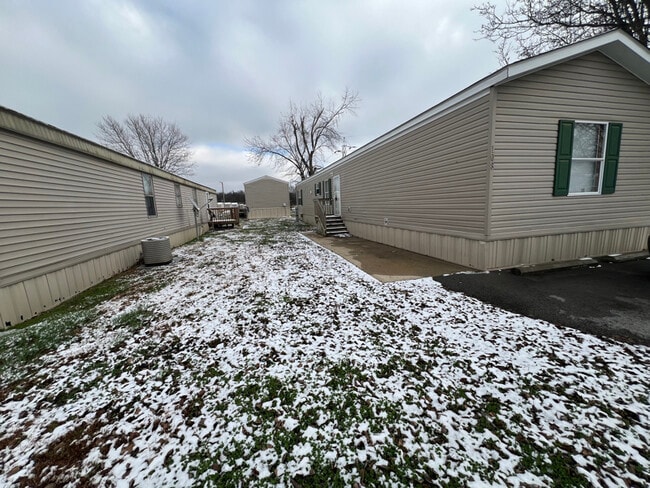 108 Plum St, Hopkinsville, KY 42240 - photo 3