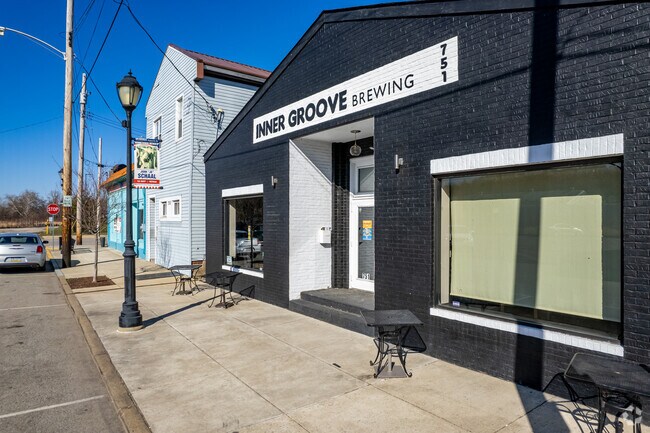 Inner Groove Brewing in Verona offers quality beer and good music to the neighborhood locals.