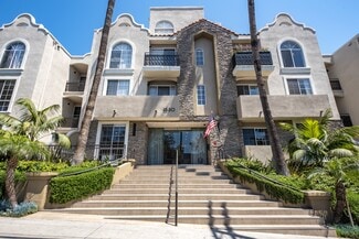 1530 N Poinsettia Place, Los Angeles, CA 90046