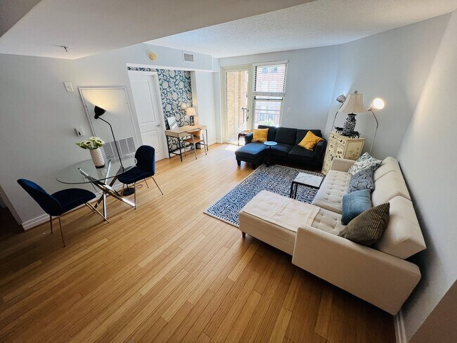 915 E St NW unit 1110, Washington, DC 20004 - photo 4