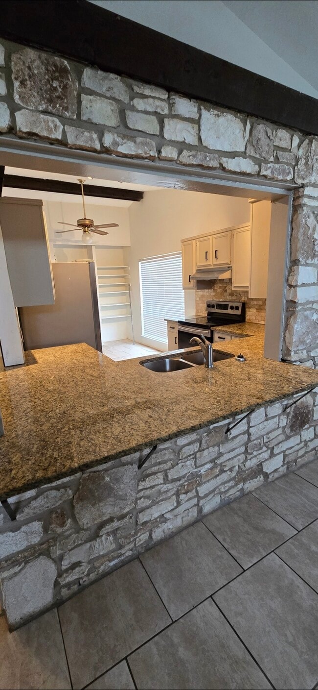 12714 La Quinta St, San Antonio, TX 78233 - photo 6