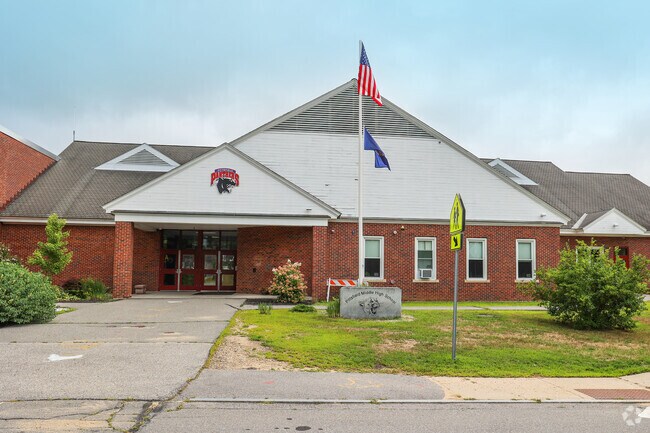 Pittsfield Middle School in Pittsfield serves grades 6-8.