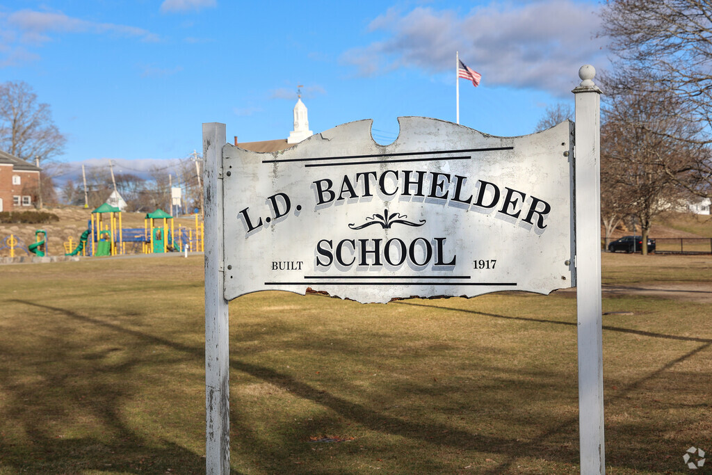 Batchelder School is located in North Reading, MA.