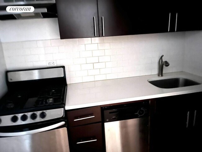 200 E 28th St, New York, NY 10016 - photo 6