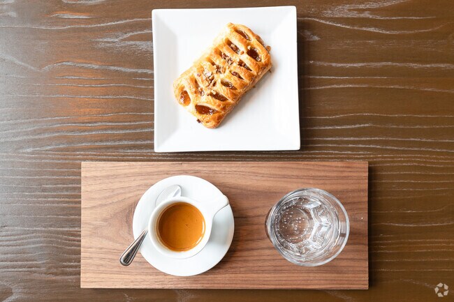 There are many shops in Sycaway to grab a bite to eat and a fresh espresso.