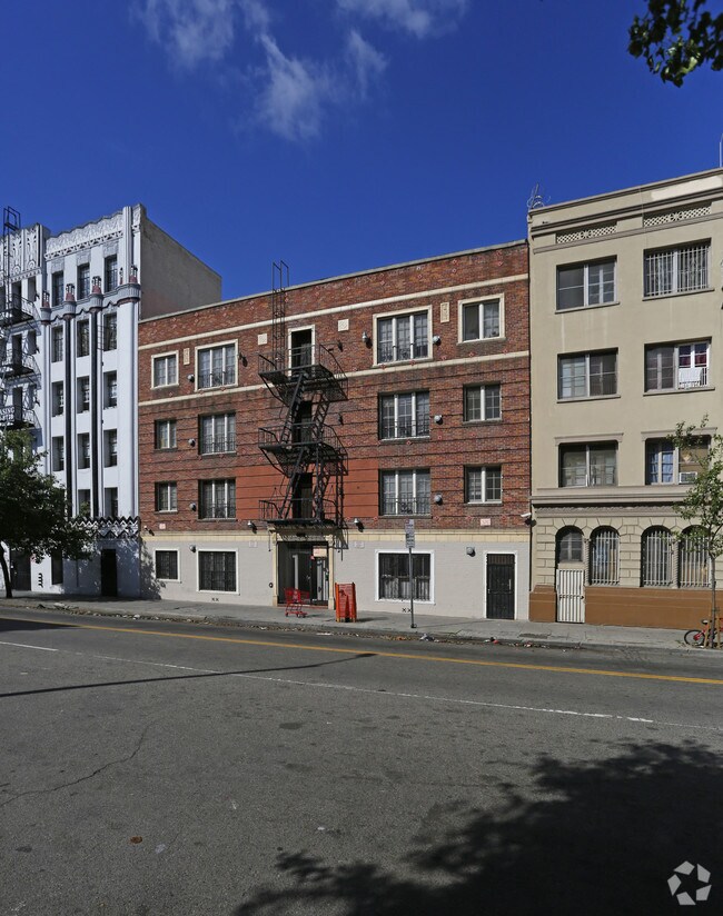 739 S Normandie Ave, Los Angeles, CA 90005