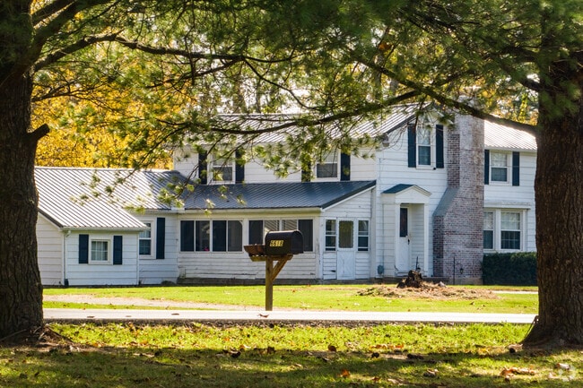 You will see homes hiding in forests when you drive through Madison neighborhood.