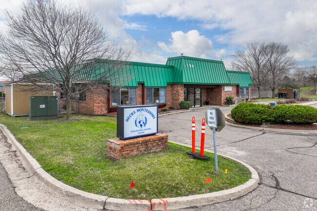 Becks Montessori School has a 63% Minority enrollment with its students.