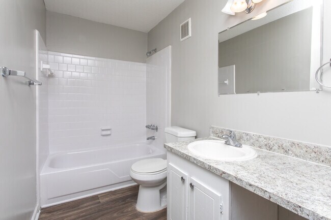 One Athens Apartments, Athens, GA 30606 - photo 7