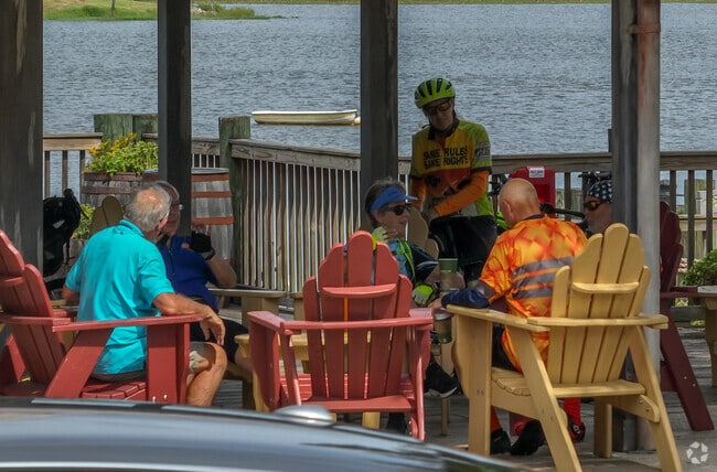 Village of Sabal Chase locals can relax by the water at Lake Sumter Market Square.