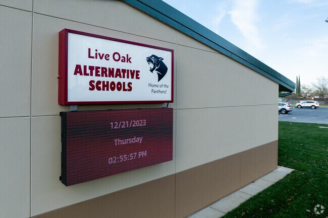 Live Oak Alternative School is home of the Panthers.
