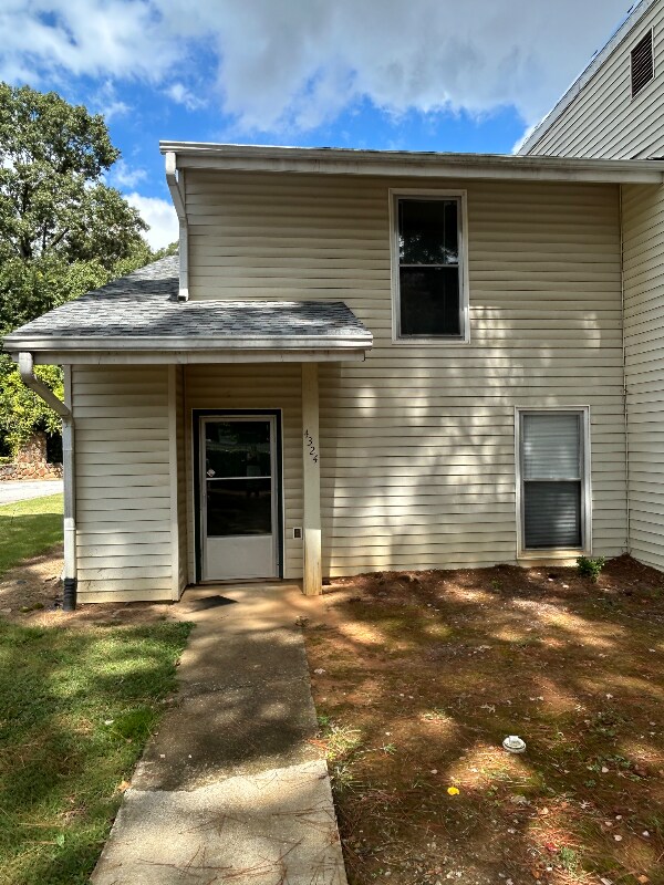 4324 Idlewood Ln, Tucker, GA 30084