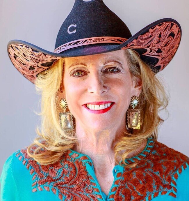 Pam Tushak