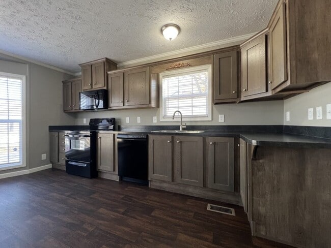 41 Water Oak Ct, Browns Summit, NC 27214 - photo 2