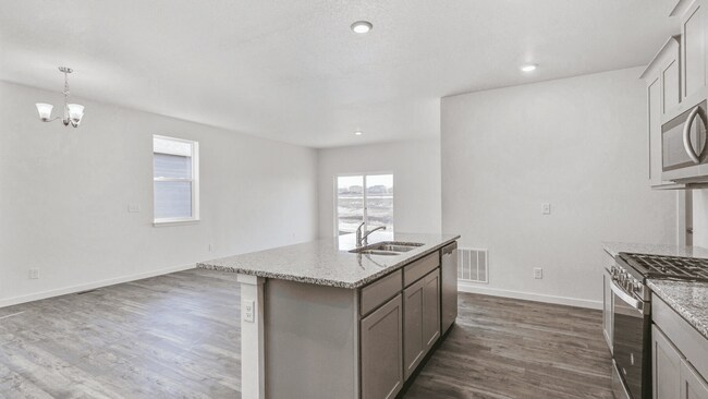 11750 Foraker Ln, Colorado Springs, CO 80925 - photo 7